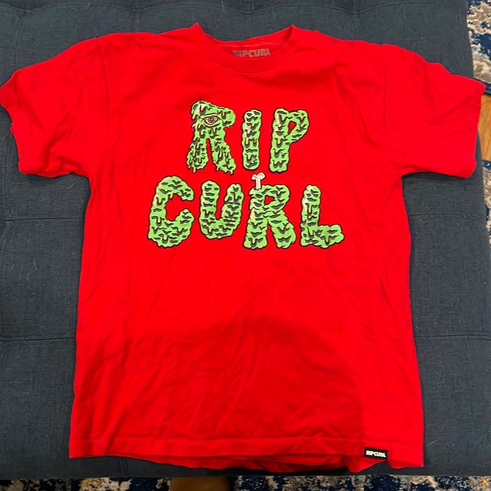 Boys Ripcurl size M tshirt